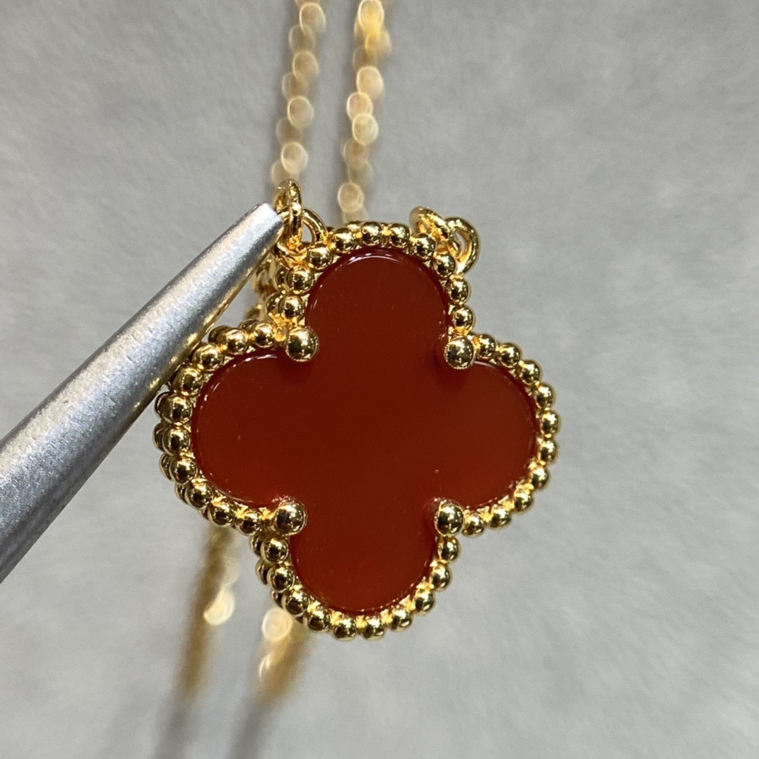 高仿首飾VanCleef&Arpels*RD38500四葉草紅玉髓頸鏈中號