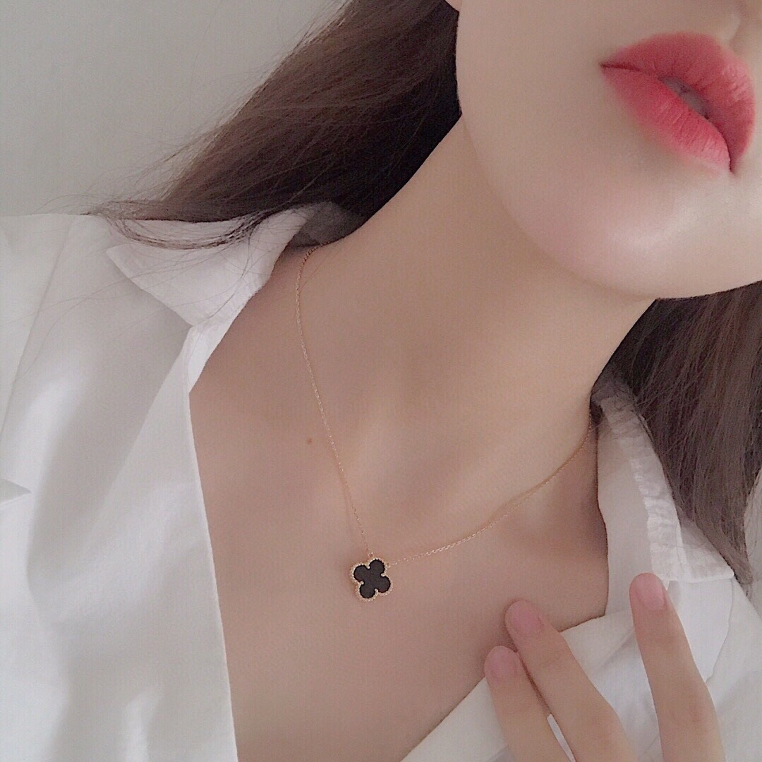 高仿首飾VanCleef&Arpels*RA45800四葉草黑瑪瑙頸鏈中號