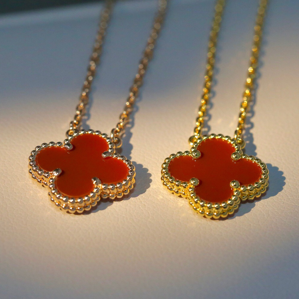 高仿首飾VanCleef&Arpels*RD38500四葉草紅玉髓頸鏈中號