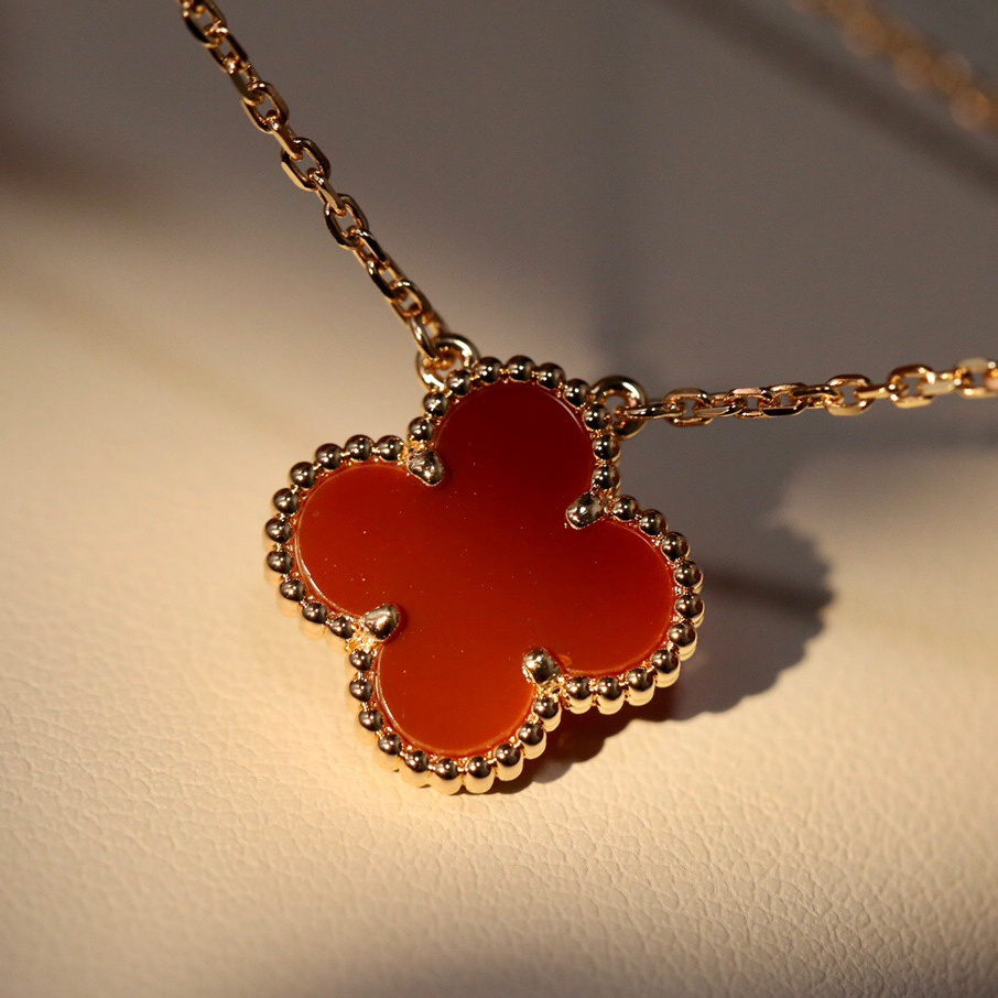 高仿首飾VanCleef&Arpels*RD38500四葉草紅玉髓頸鏈中號