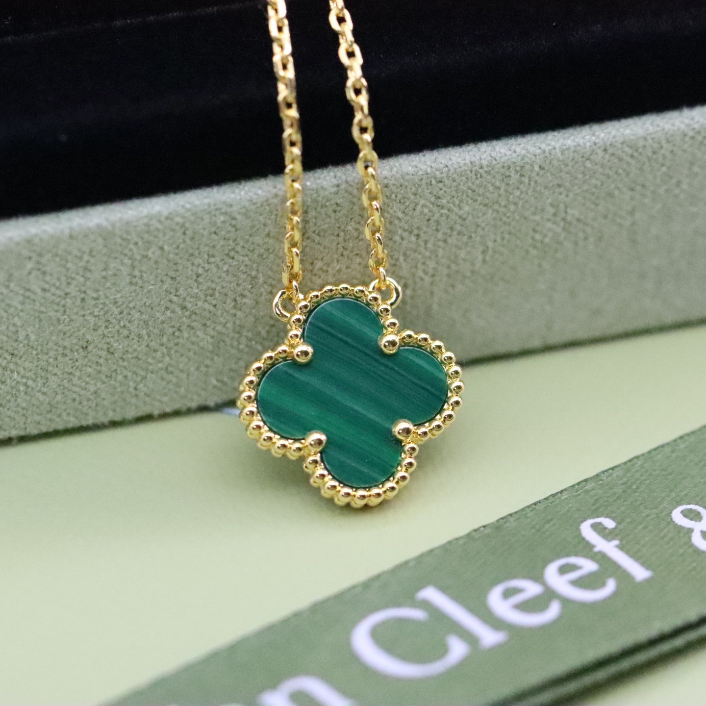 高仿首飾VanCleef&Arpels*RO9VA00四葉草孔雀石頸鏈中號