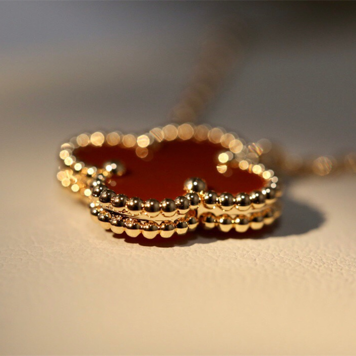 高仿首飾VanCleef&Arpels*RD38500四葉草紅玉髓頸鏈中號