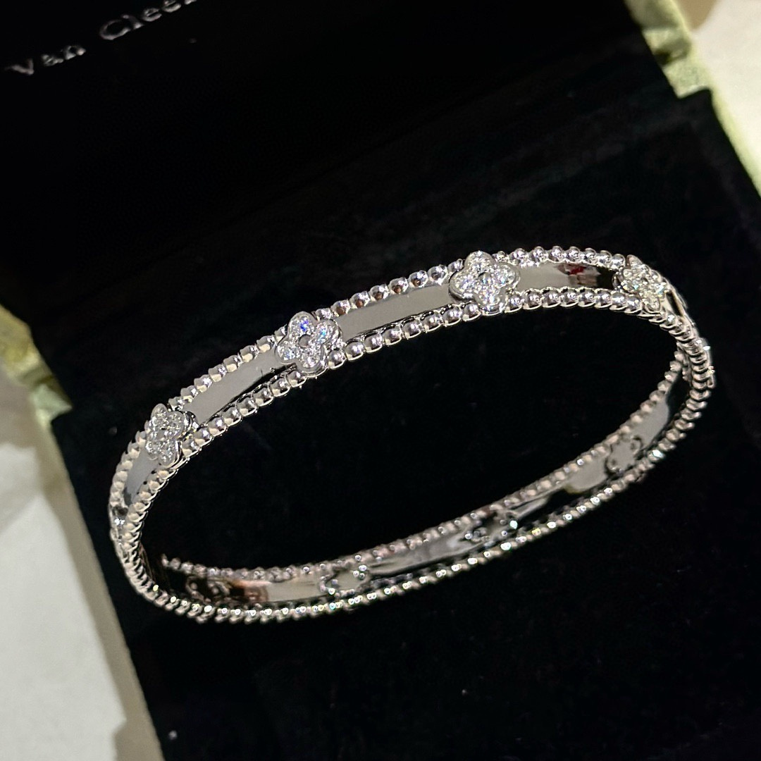 高仿首飾VanCleef&Arpels*RP6X900萬花筒手鐲窄版白金款