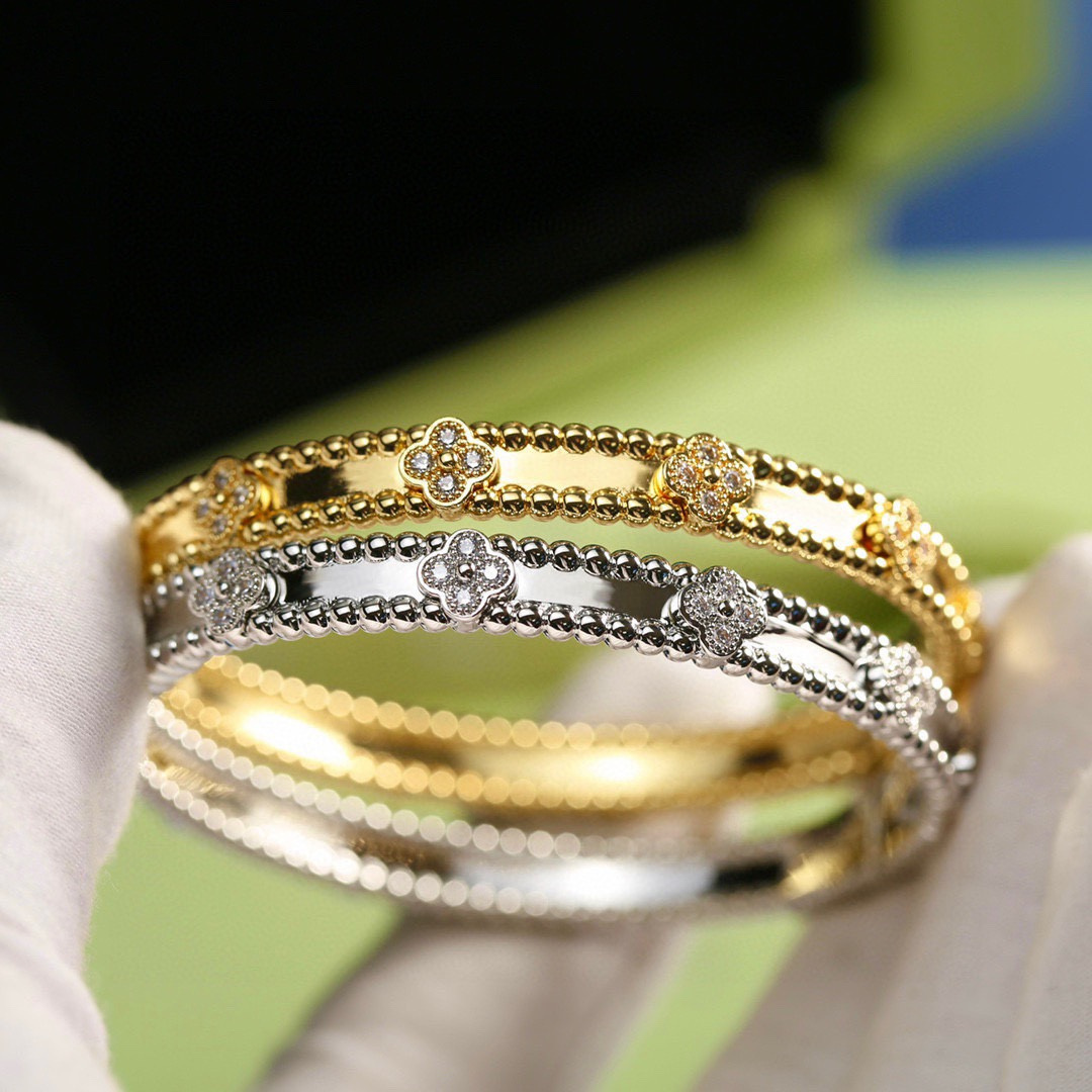 高仿首飾VanCleef&Arpels*RP6X500萬花筒手鐲窄版黃金款