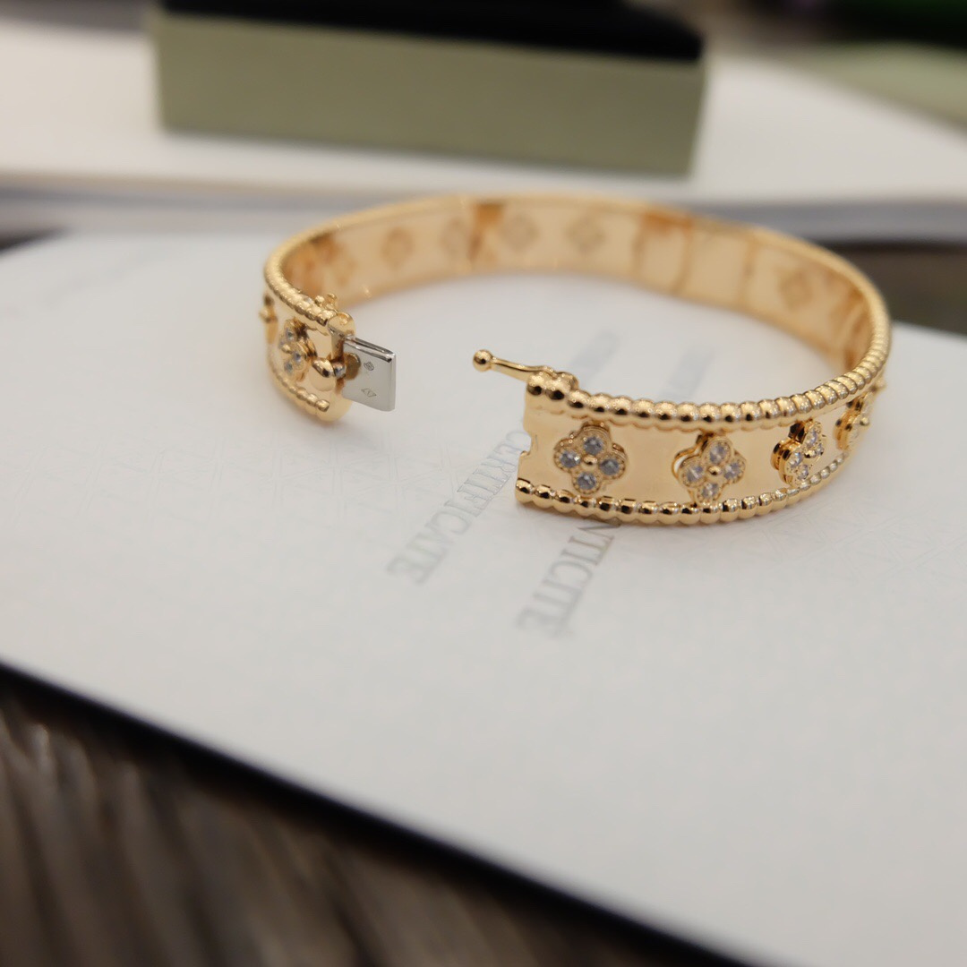 高仿首飾VanCleef&Arpels*RO25N00萬花筒手鐲寬版玫瑰金