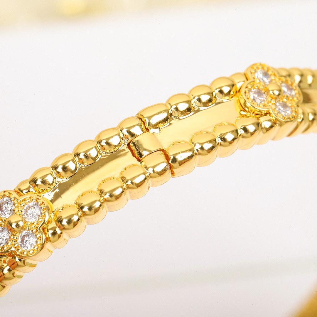 高仿首飾VanCleef&Arpels*RP6X500萬花筒手鐲窄版黃金款