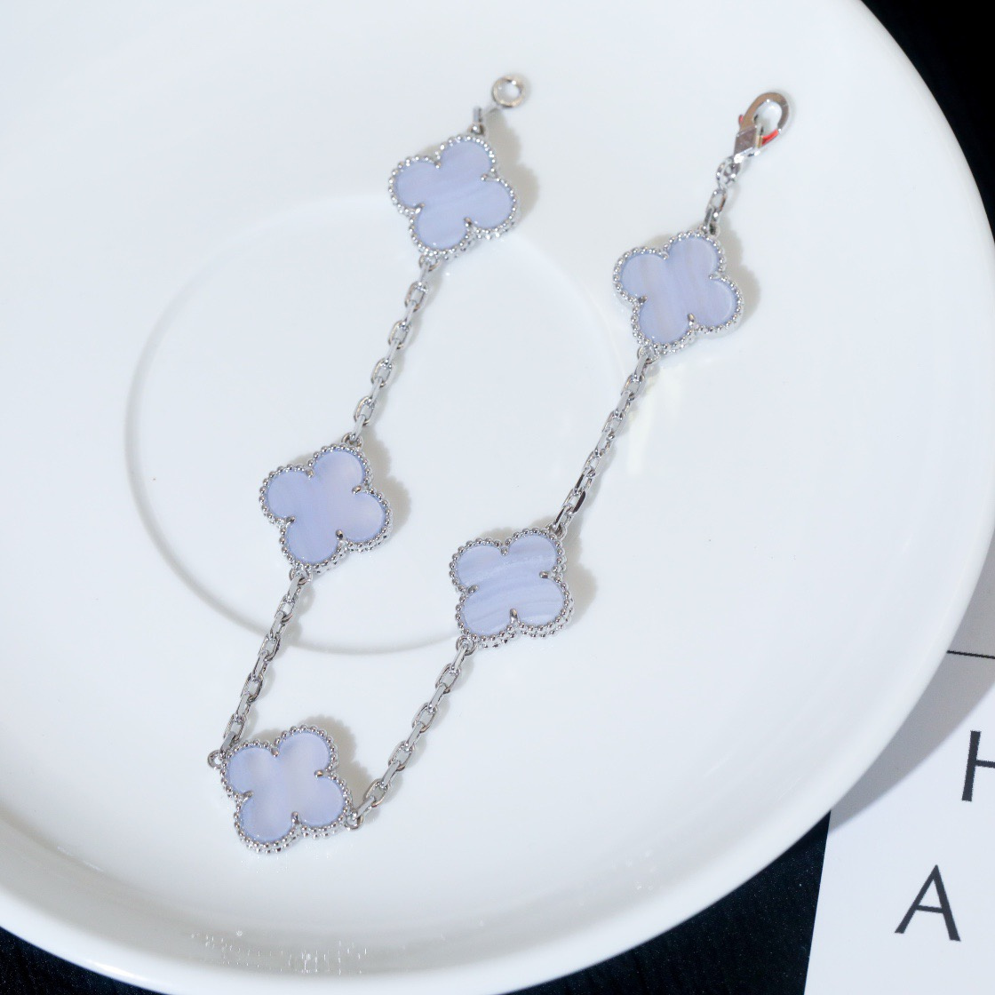 高仿首飾VanCleef&Arpels*RD34700紫玉髓白金手鏈