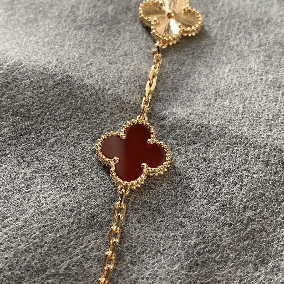 高仿首飾VanCleef&Arpels*RP7RP00玉髓五花手鏈