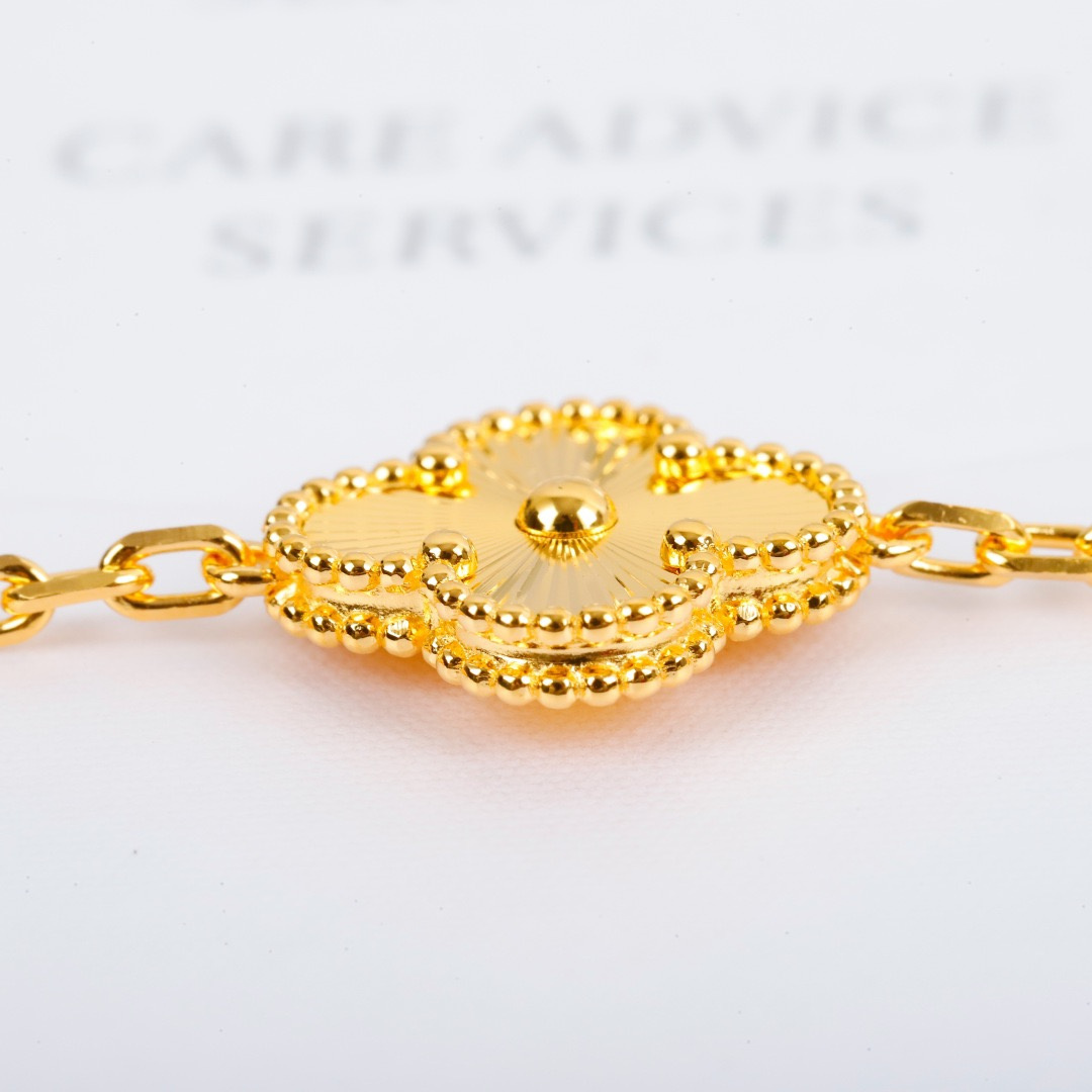 高仿首飾VanCleef&Arpels*RP3JK00金鐳射五花手鏈