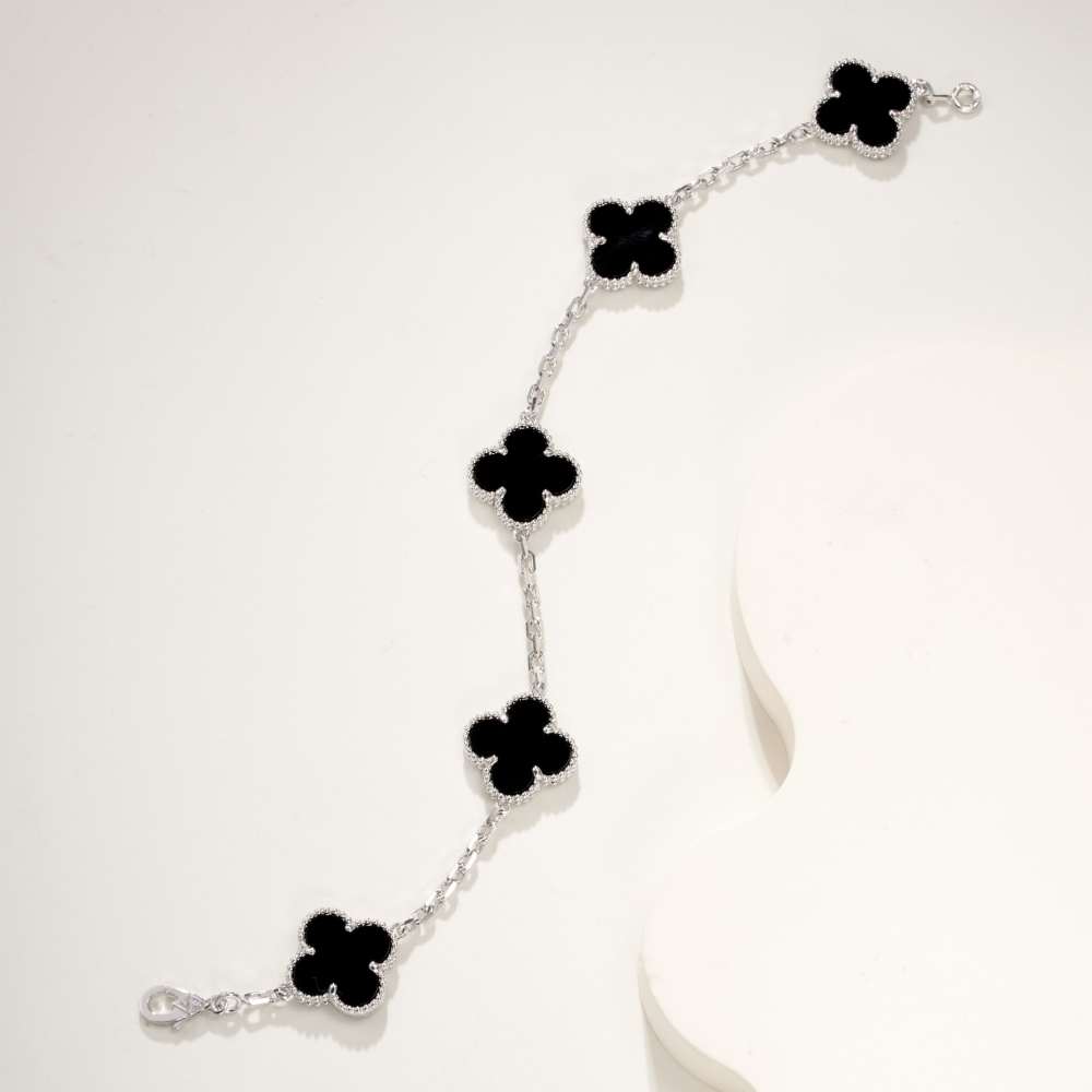 高仿首飾VanCleef&Arpels*RP3RV00黑瑪瑙白金手鏈