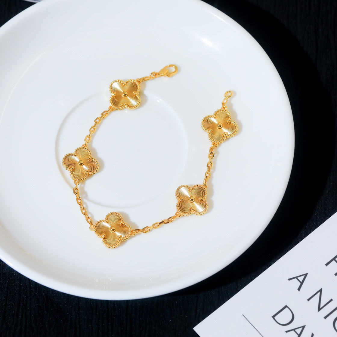 高仿首飾VanCleef&Arpels*RP3JK00金鐳射五花手鏈