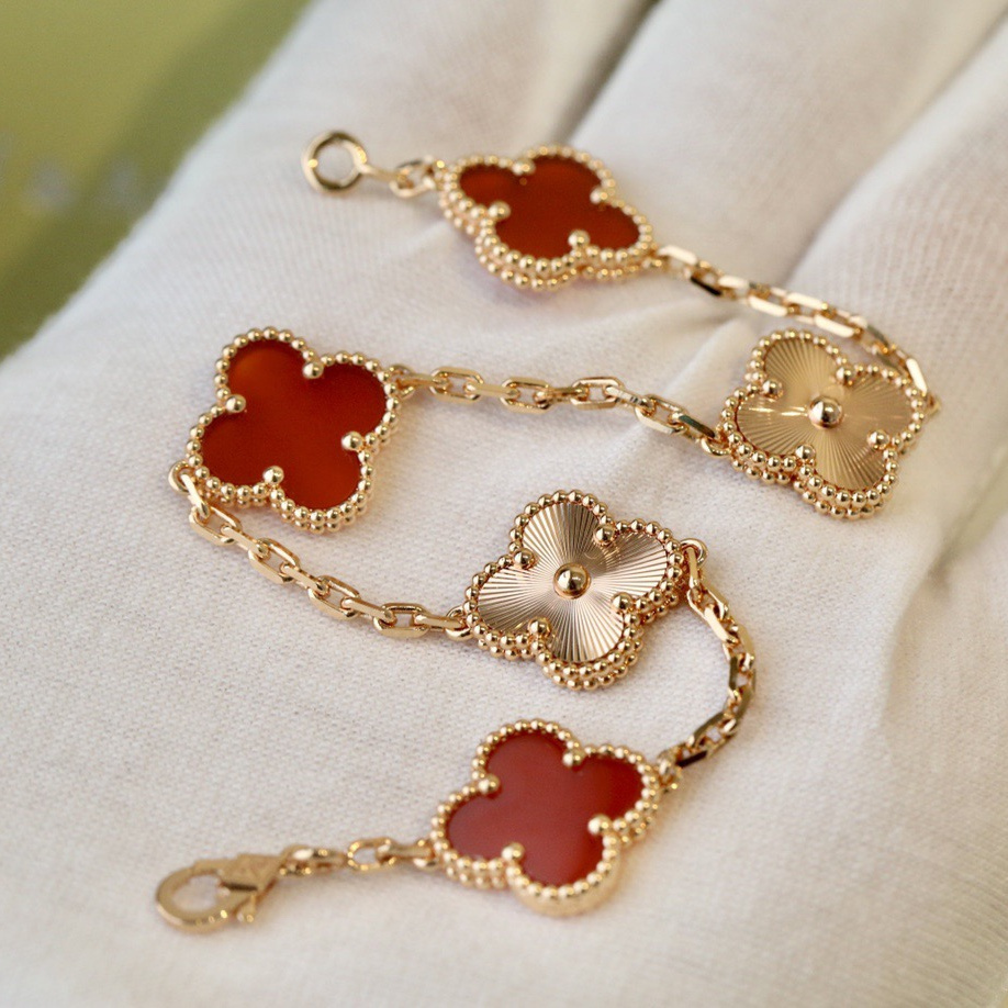 高仿首飾VanCleef&Arpels*RP7RP00玉髓五花手鏈
