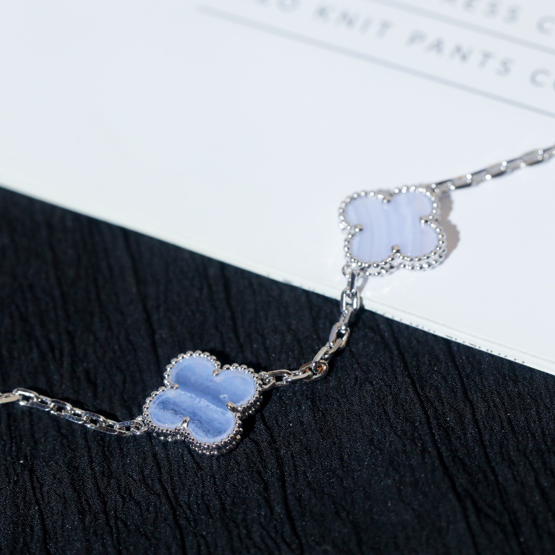 高仿首飾VanCleef&Arpels*RD34700紫玉髓白金手鏈