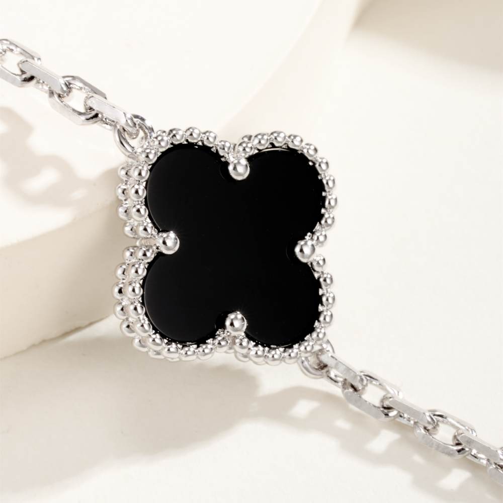 高仿首飾VanCleef&Arpels*RP3RV00黑瑪瑙白金手鏈