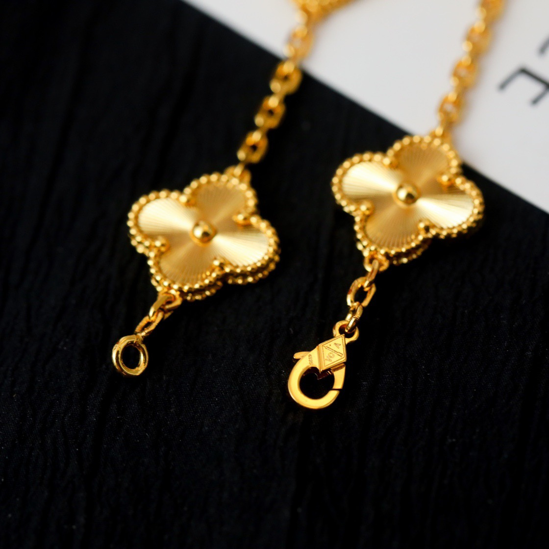 高仿首飾VanCleef&Arpels*RP3JK00金鐳射五花手鏈