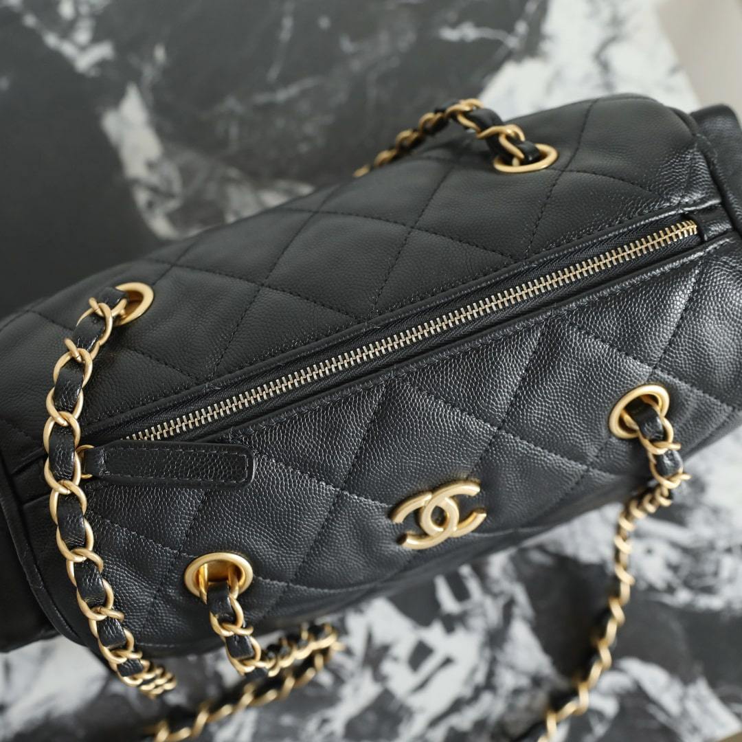 高仿Chanel*25K系列AS5792小牛皮腋下包黑色小號免檢版