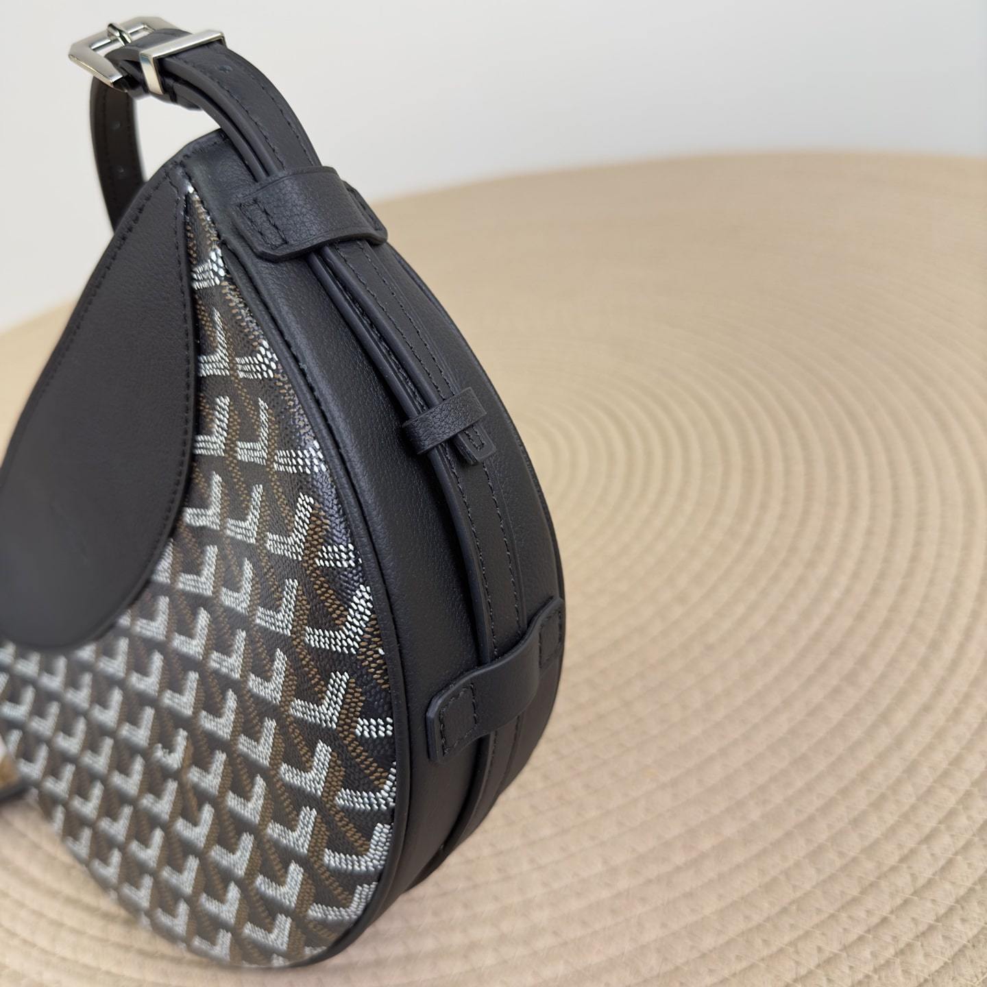 高仿Goyard*01CL01P單肩半月包黑色免檢版