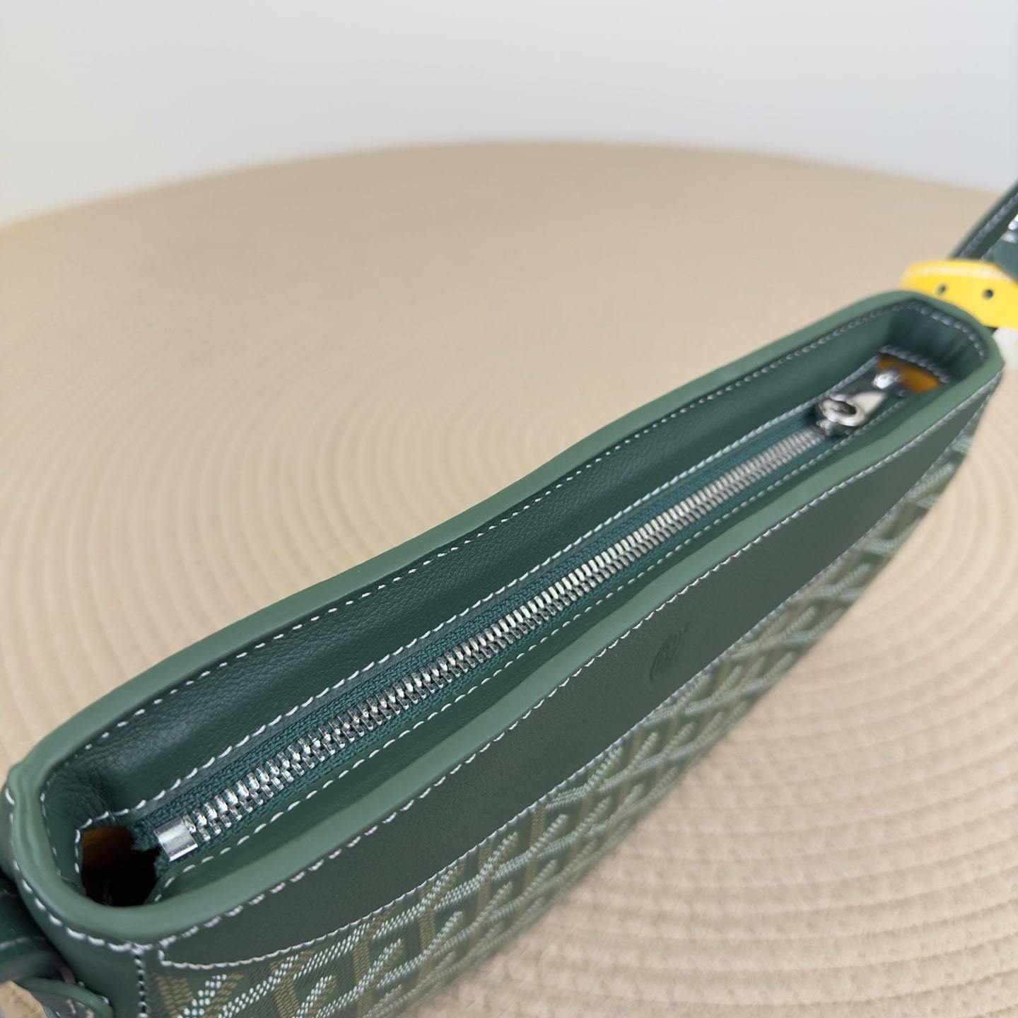 高仿Goyard*09CL09P單肩半月包綠色免檢版