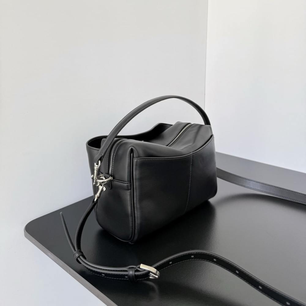 高仿Balenciaga*Rodeo系列U1000小牛皮相機包黑色銀扣免檢版