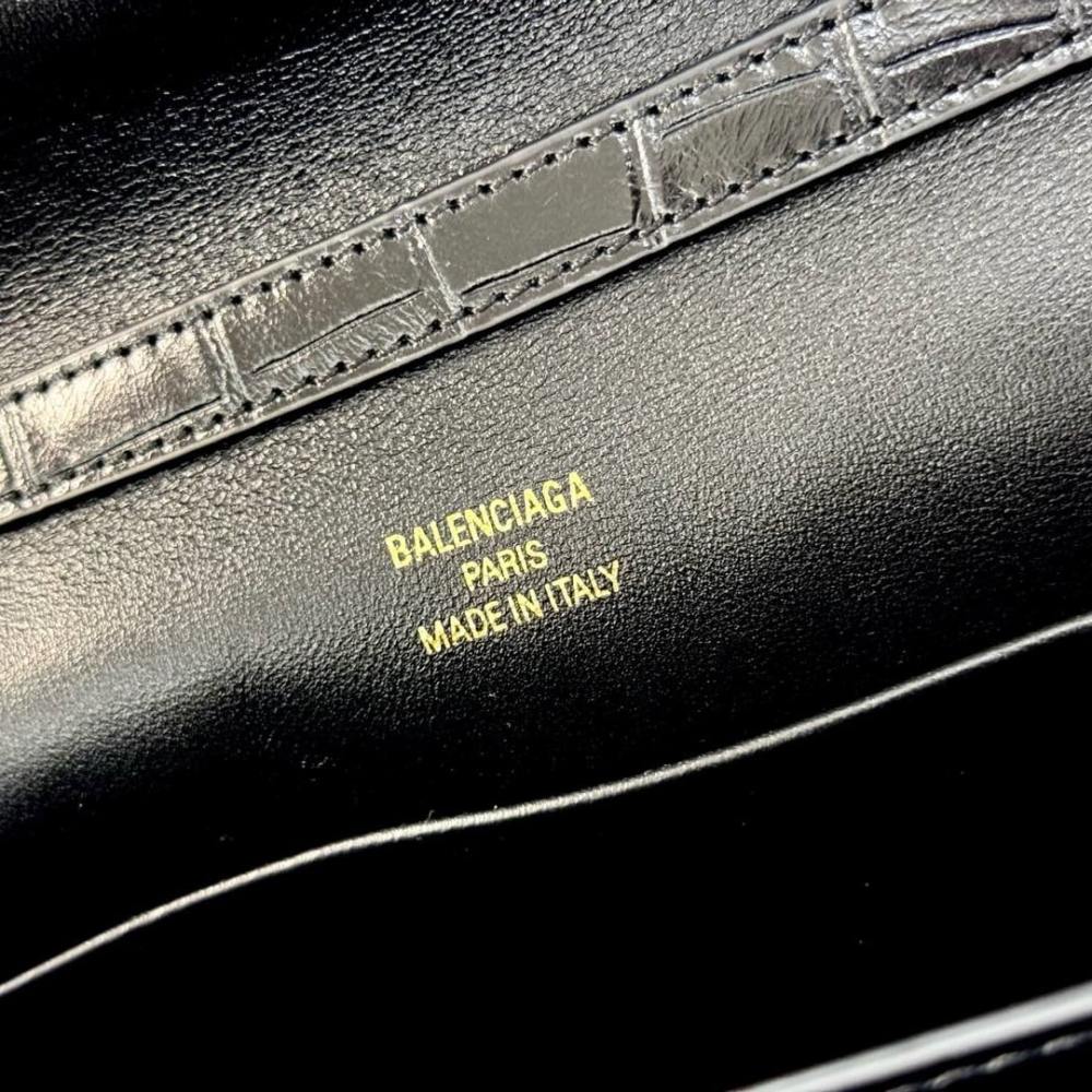 高仿Balenciaga*Rodeo系列4L1000鱷魚紋壓牛皮黑金中號免檢版