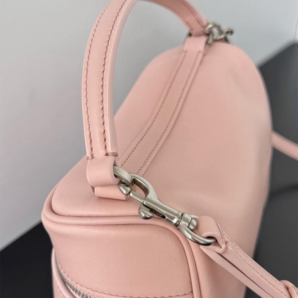 高仿Balenciaga*Rodeo系列U5831小牛皮盒子包粉色銀扣免檢版