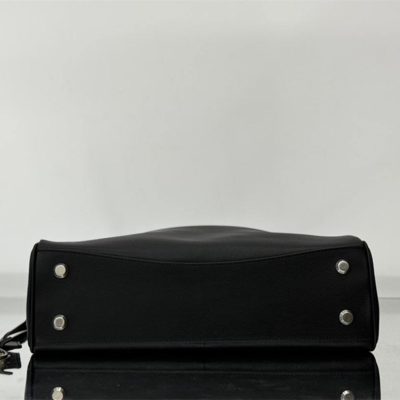 高仿Balenciaga*Rodeo系列5U1000小牛皮手袋黑銀中號免檢版