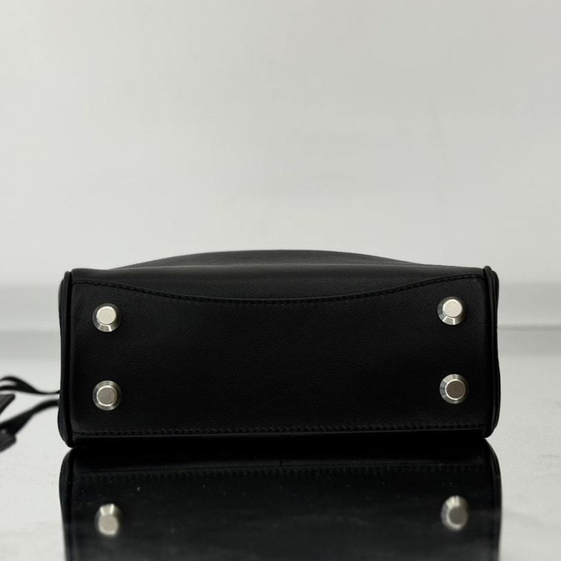 高仿Balenciaga*Rodeo系列7U1000小牛皮手袋黑銀Mini免檢版