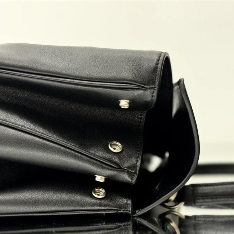 高仿Balenciaga*Rodeo系列5U1000小牛皮手袋黑銀中號免檢版