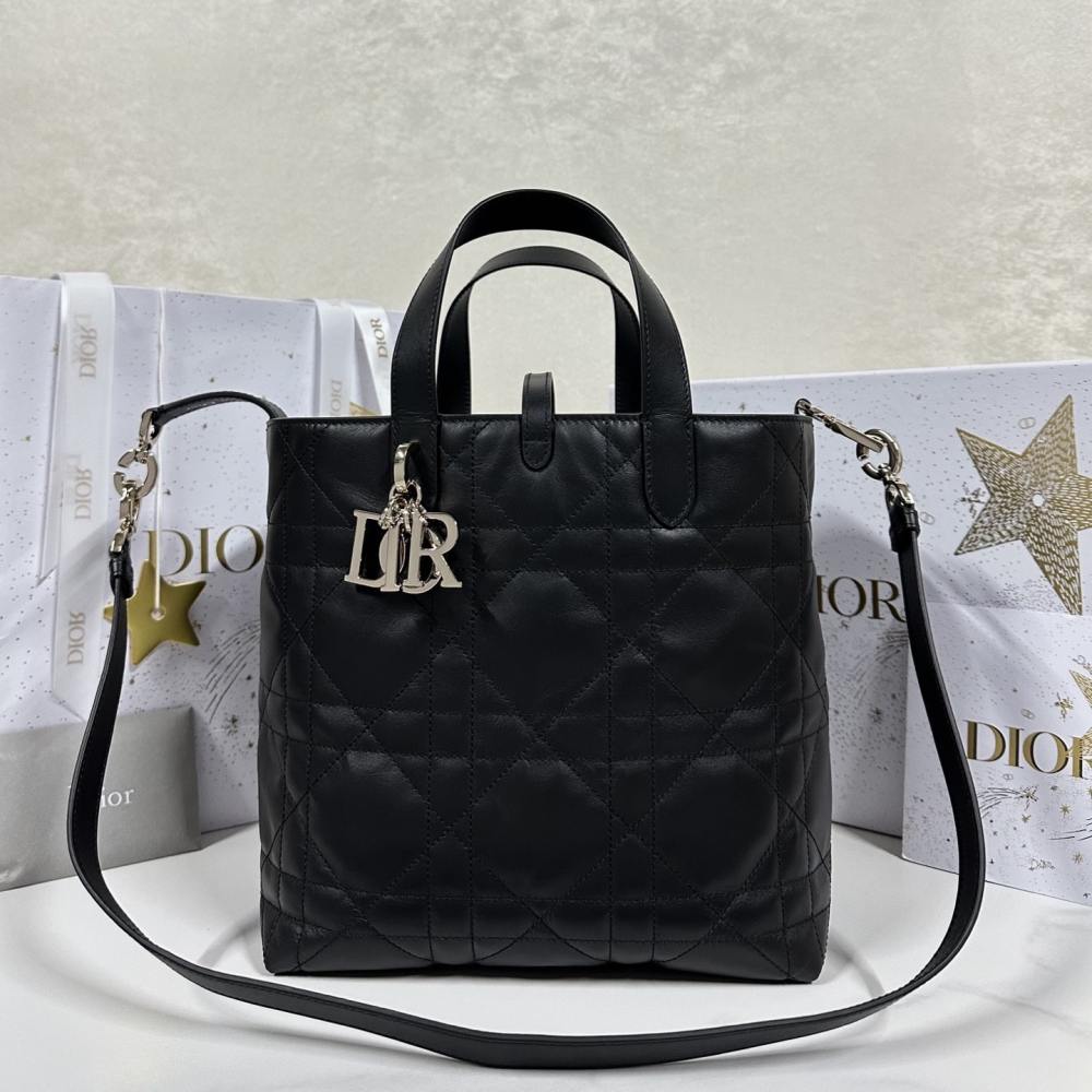 高仿Dior*Toujours系列M2836M900菜籃子豎版中號黑色免檢版