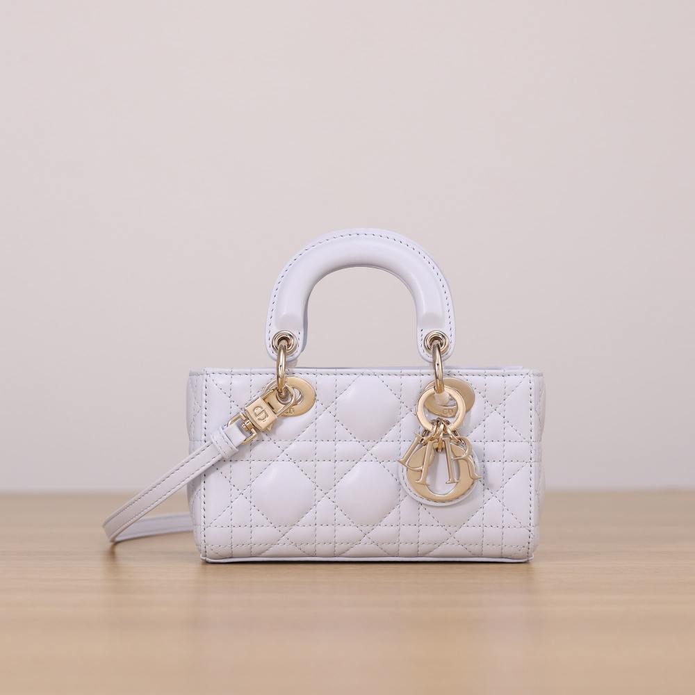高仿Dior*LadyDJoy系列S0910M26Z小羊皮戴妃包藍色Mini免檢版