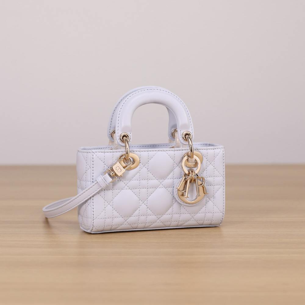 高仿Dior*LadyDJoy系列S0910M26Z小羊皮戴妃包藍色Mini免檢版