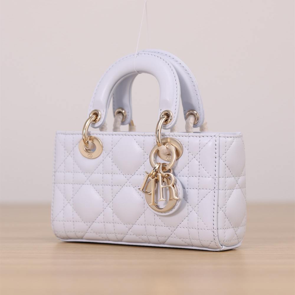 高仿Dior*LadyDJoy系列S0910M26Z小羊皮戴妃包藍色Mini免檢版