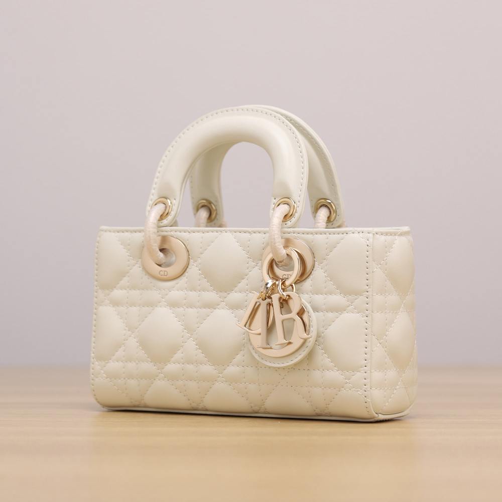 高仿Dior*LadyDJoy系列S0910M030小羊皮戴妃包白色Mini免檢版
