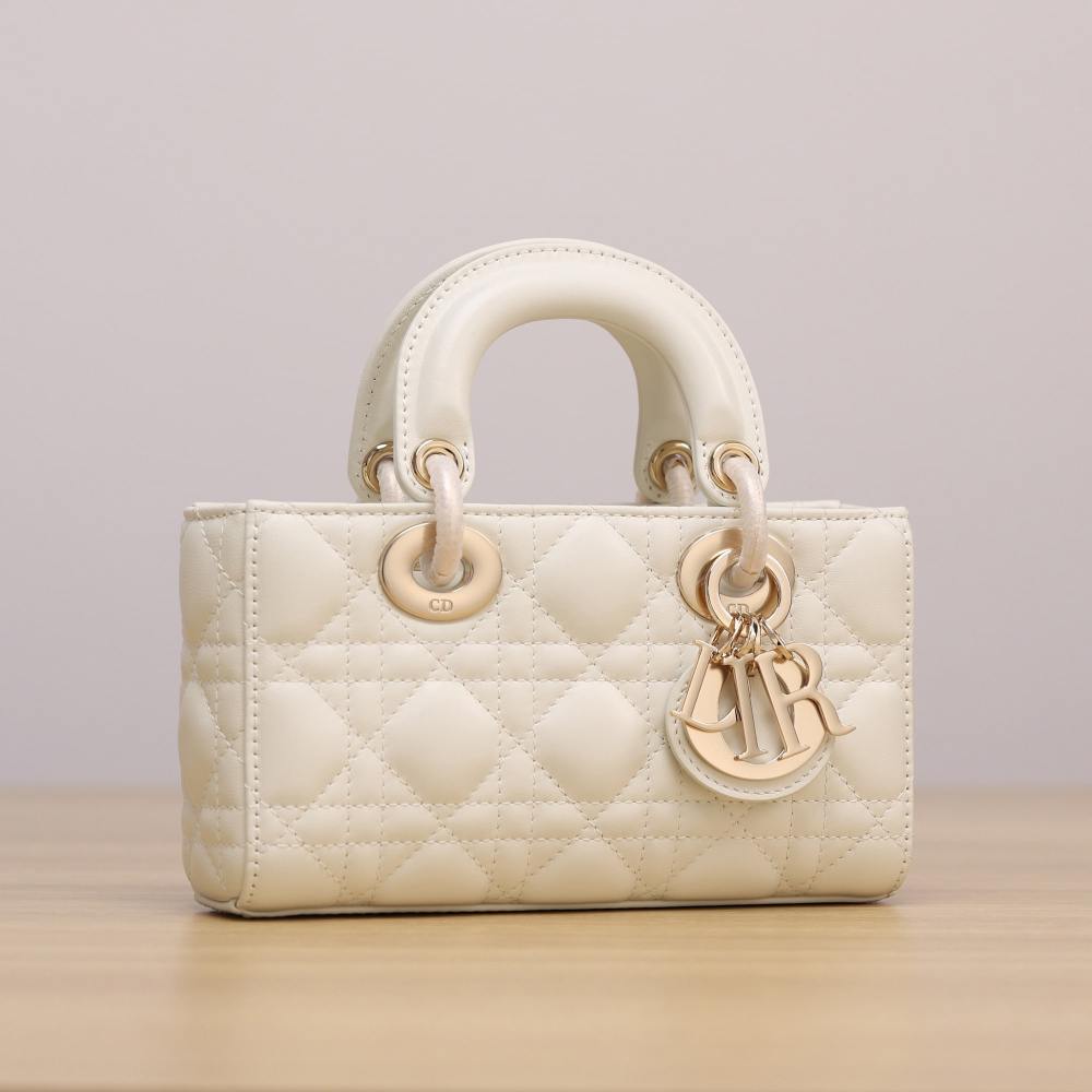 高仿Dior*LadyDJoy系列S0910M030小羊皮戴妃包白色Mini免檢版