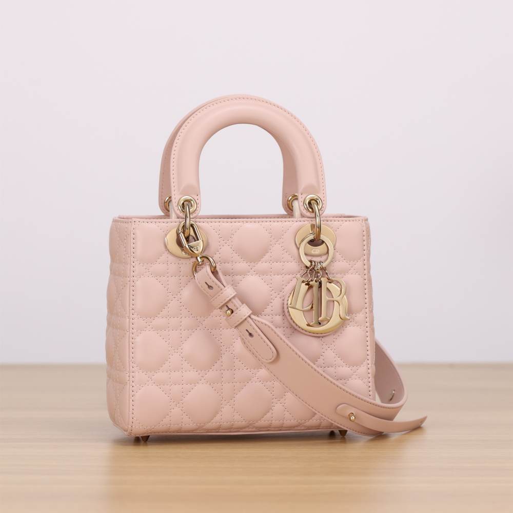 高仿Dior*Lady系列M0538M413小羊皮戴妃袋胭脂粉小號免檢版