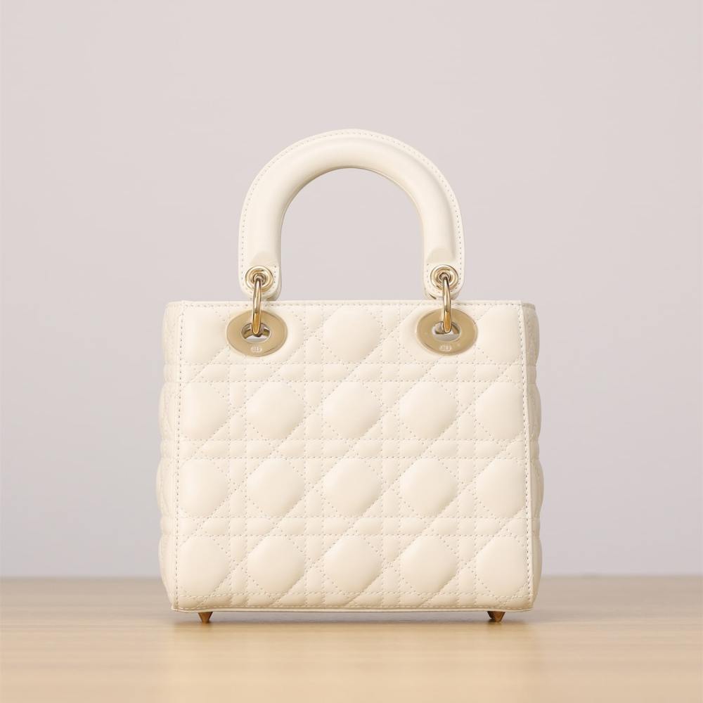 高仿Dior*Lady系列M0538M303小羊皮戴妃袋白色小號免檢版