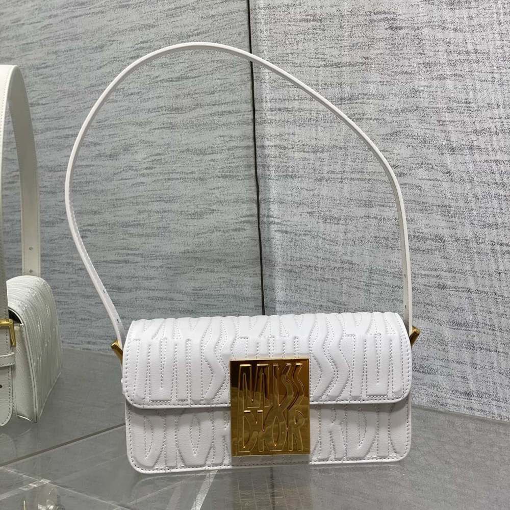 高仿Dior*Miss系列M261M030衍縫線小牛皮腋下包白色免檢版