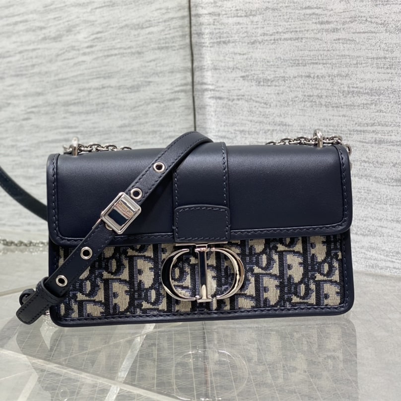 高仿Dior Montaigne CD 旋轉鎖扣