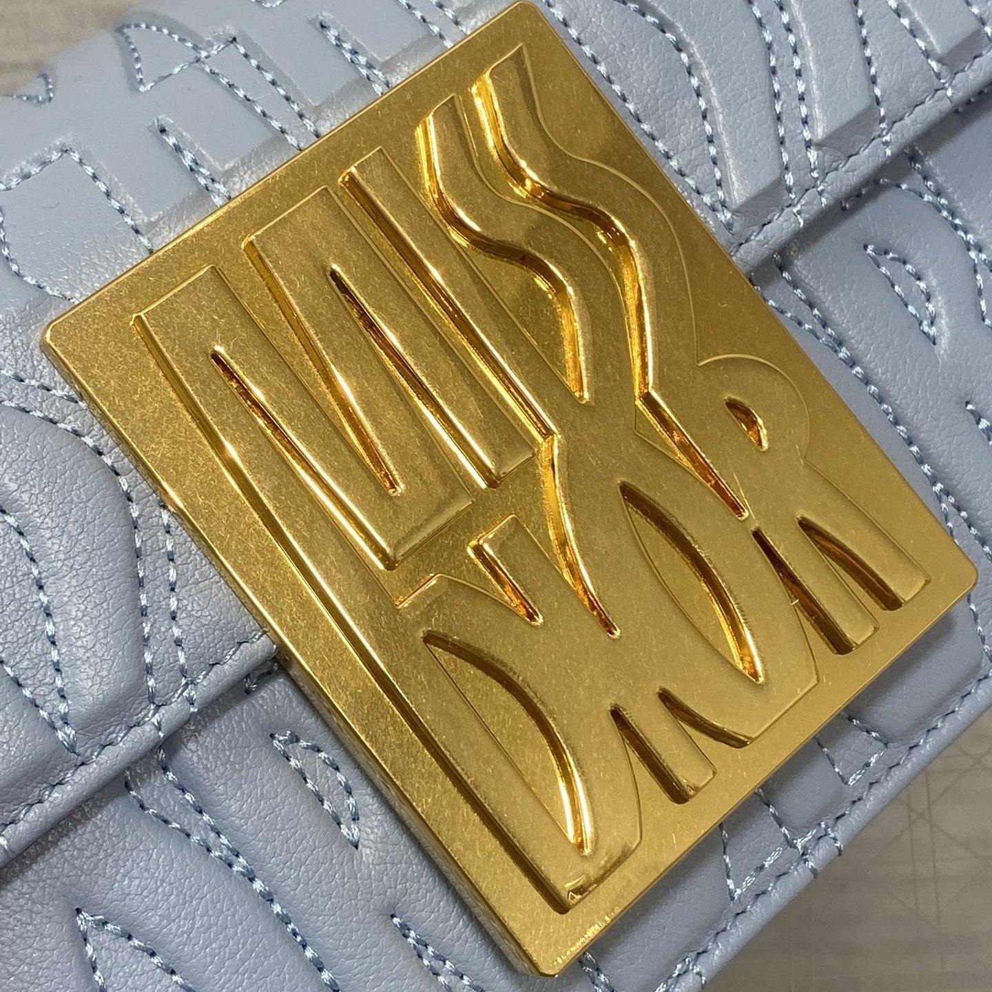 高仿Dior*Miss系列M261M23B衍縫線小牛皮腋下包藍色免檢版