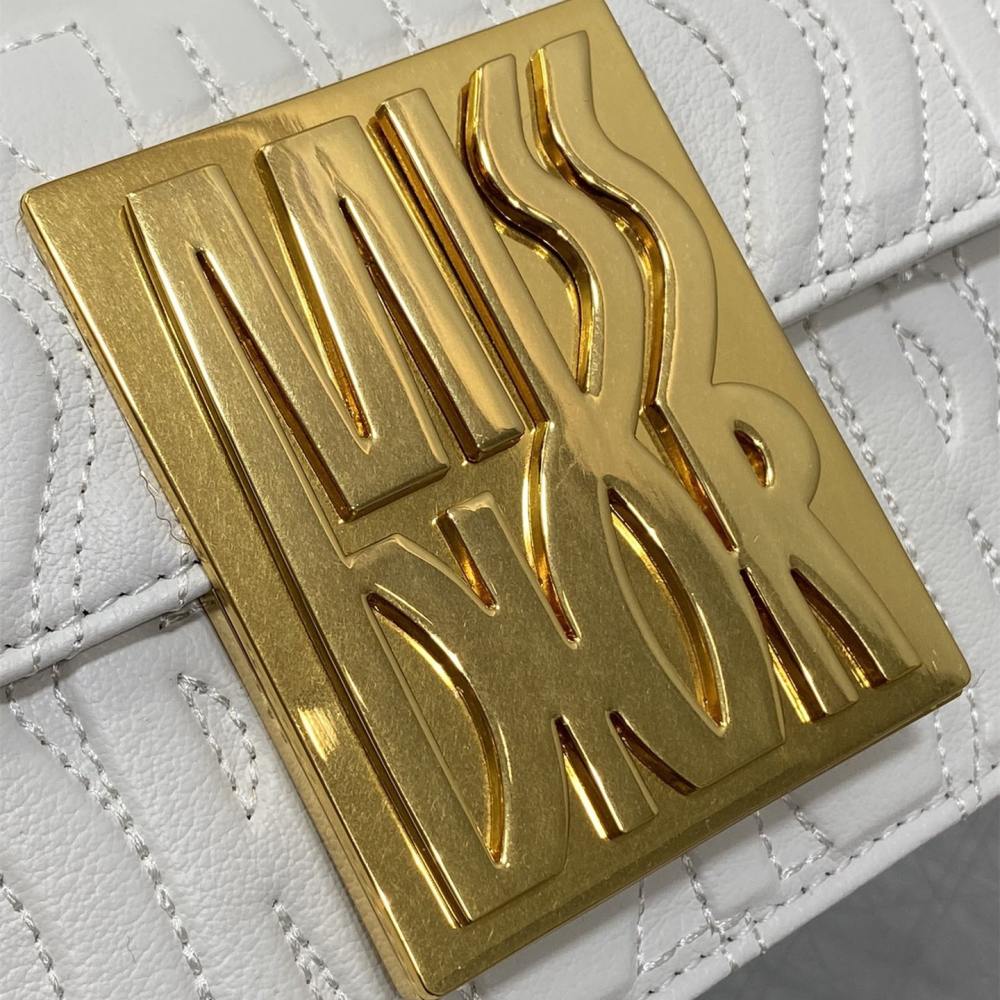 高仿Dior*Miss系列M261M030衍縫線小牛皮腋下包白色免檢版
