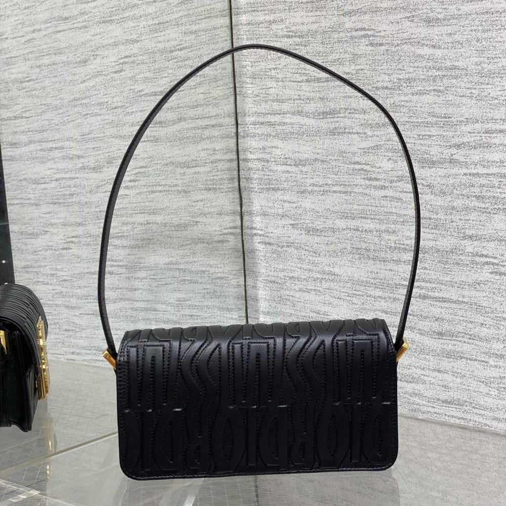 高仿Dior*Miss系列M261M900衍縫線小牛皮腋下包黑色免檢版