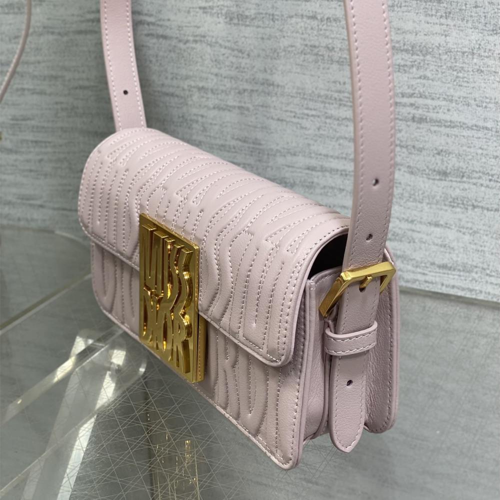高仿Dior*Miss系列M261M05N衍縫線小牛皮腋下包粉色免檢版
