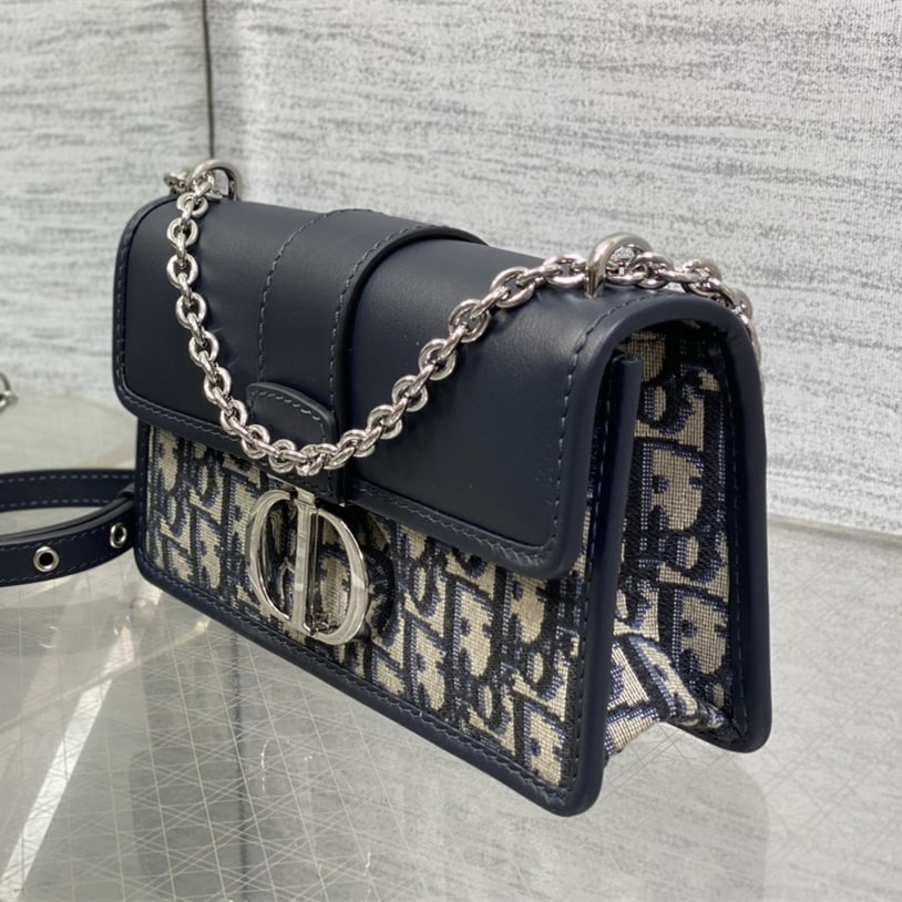 復刻Dior Montaigne 側面廓形