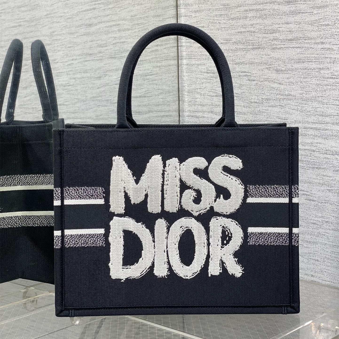 高仿Dior*BookTote系列M129M993購物袋Miss黑色中號免檢版