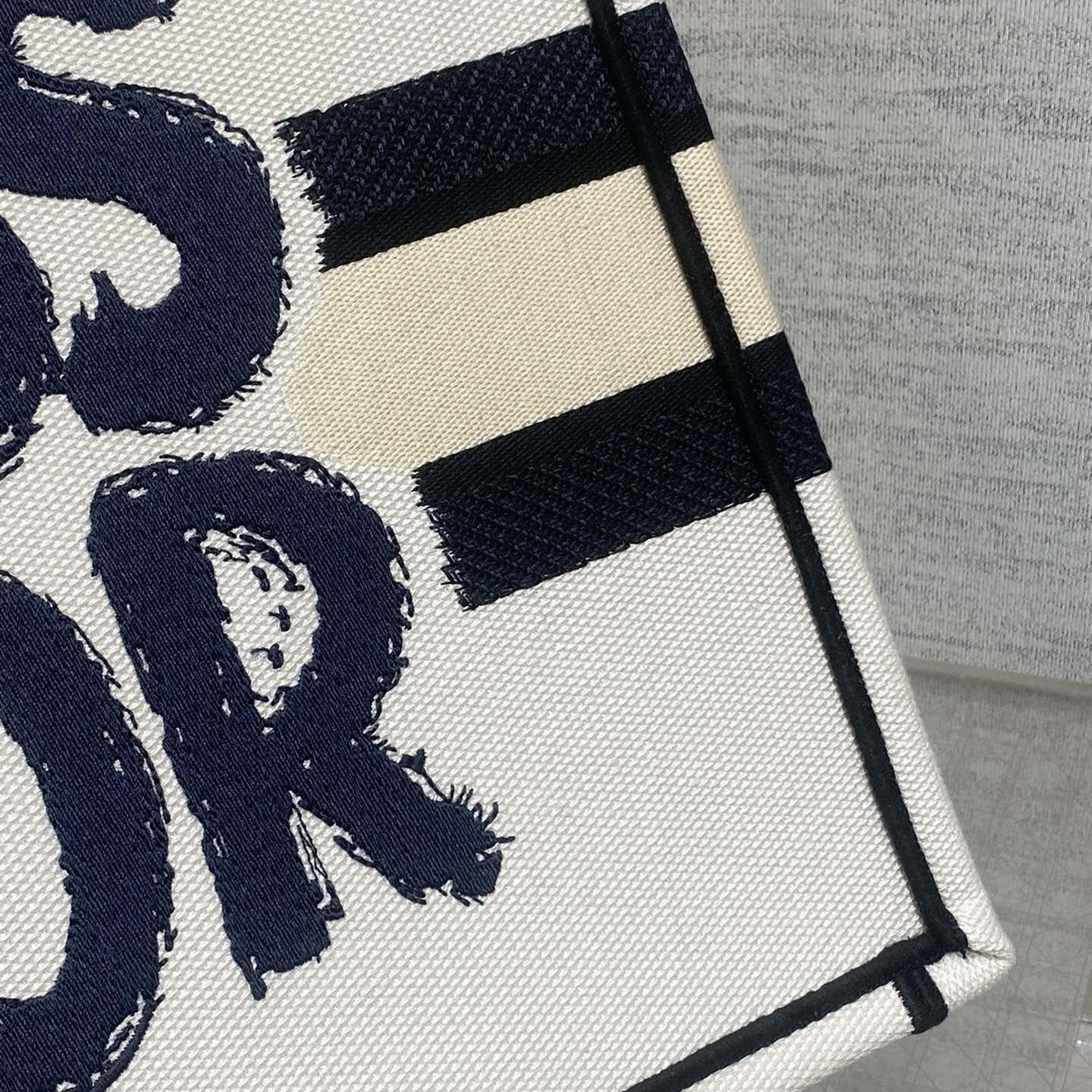 高仿Dior*BookTote系列M129M19D購物袋Miss白色中號免檢版