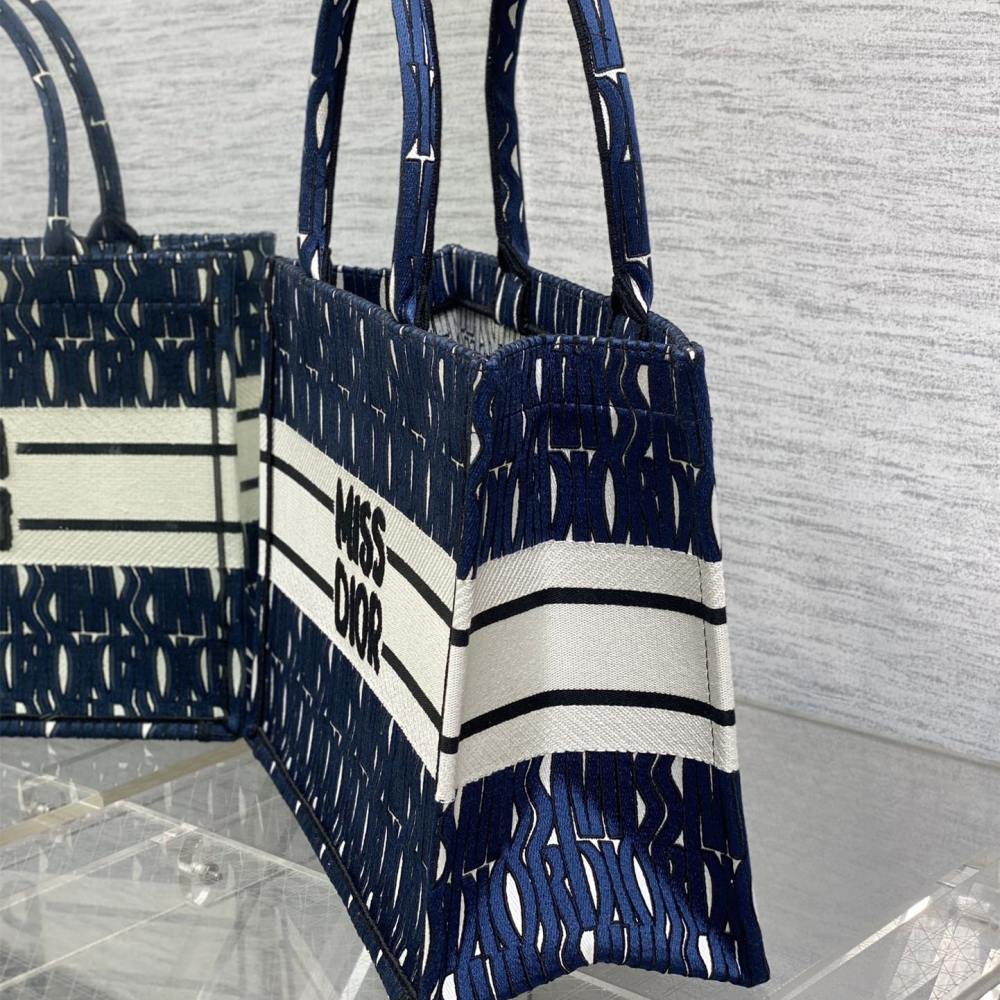 高仿Dior*BookTote系列M129M19Q購物袋Miss深藍中號免檢版