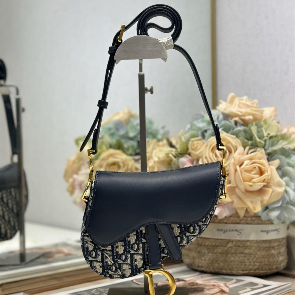 高仿Dior*Saddle系列M045M928馬鞍袋雙拼金扣Mini免檢版
