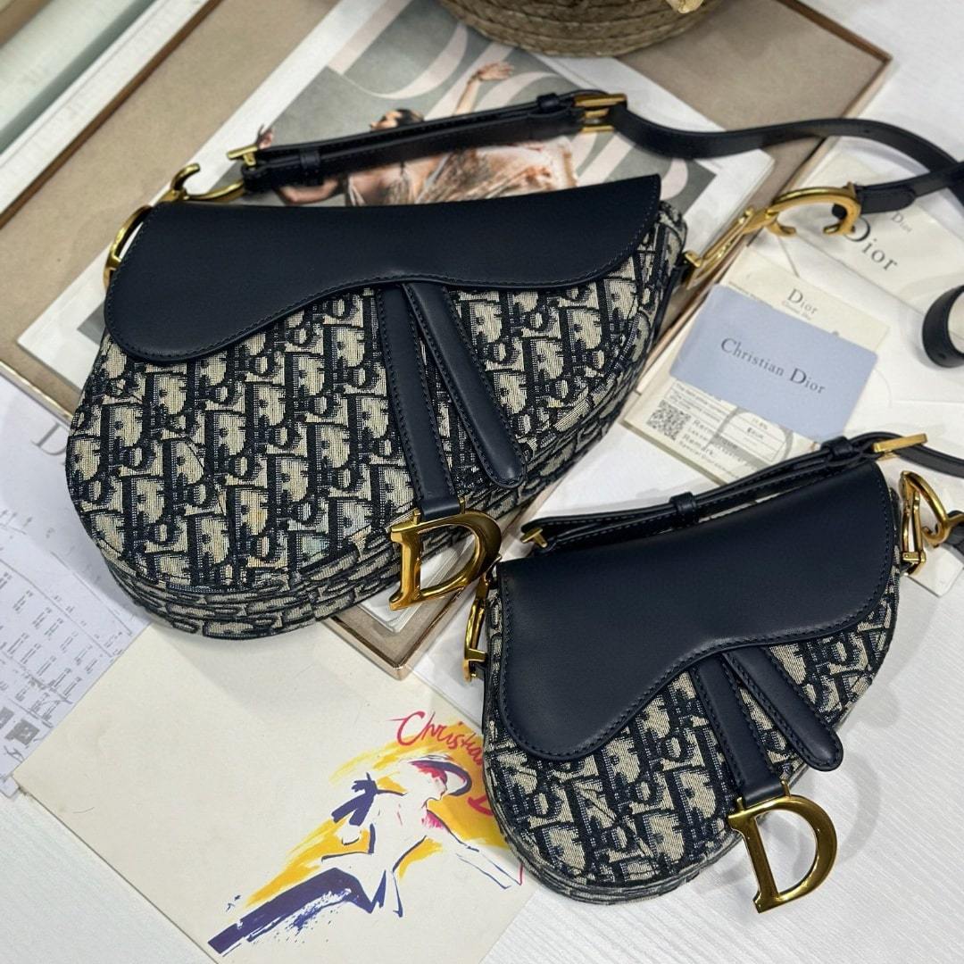高仿Dior*Saddle系列M045M928馬鞍袋雙拼金扣Mini免檢版