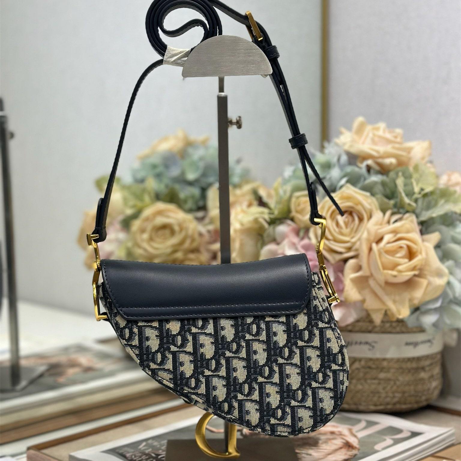 高仿Dior*Saddle系列M045M928馬鞍袋雙拼金扣Mini免檢版