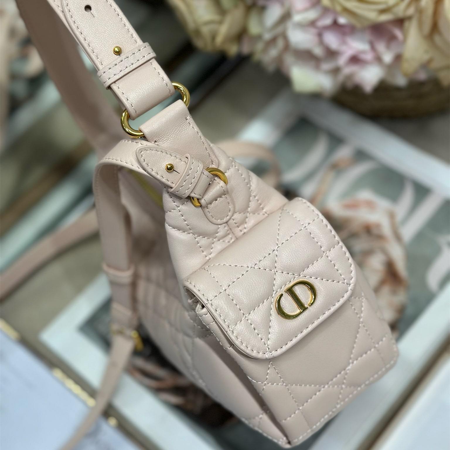 高仿Dior*D-Dream系列M525M413小羊皮斜挎包Mini粉色免檢版